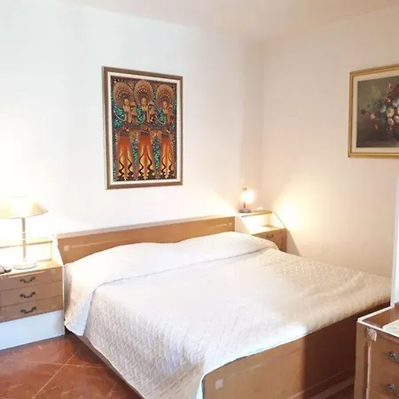 Guest house Aurora